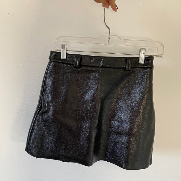 Faux leather skirt - Picture 2 of 3